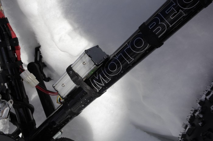 Lyen 6Fet Controller is pretty Ho-Hum at 50v/25Amps. You need to put a lot more power in this hub motor to get it to sing.