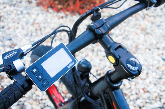 The C963 display replaces the other displays from earlier versions.