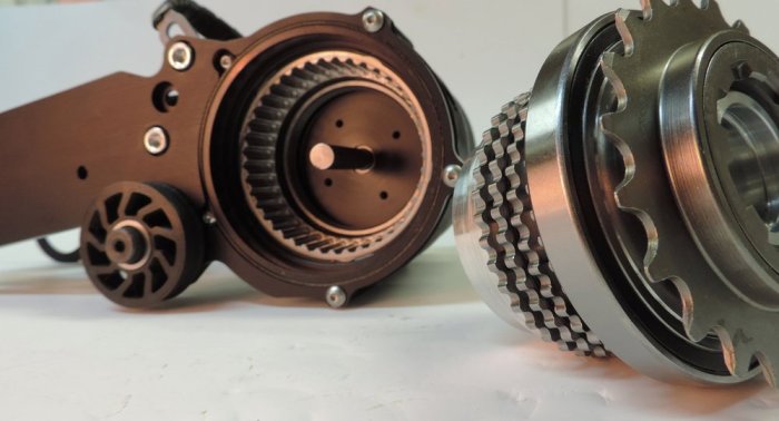 The cycloidal gear is the heart of what makes the Ascent special. The 40:1 reduction is shown.